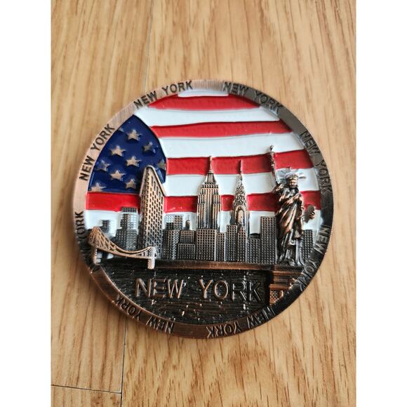 3D New York City Skyline Magnet with Statue of Liberty & Flag Souvenir Decor - Picture 5 of 7